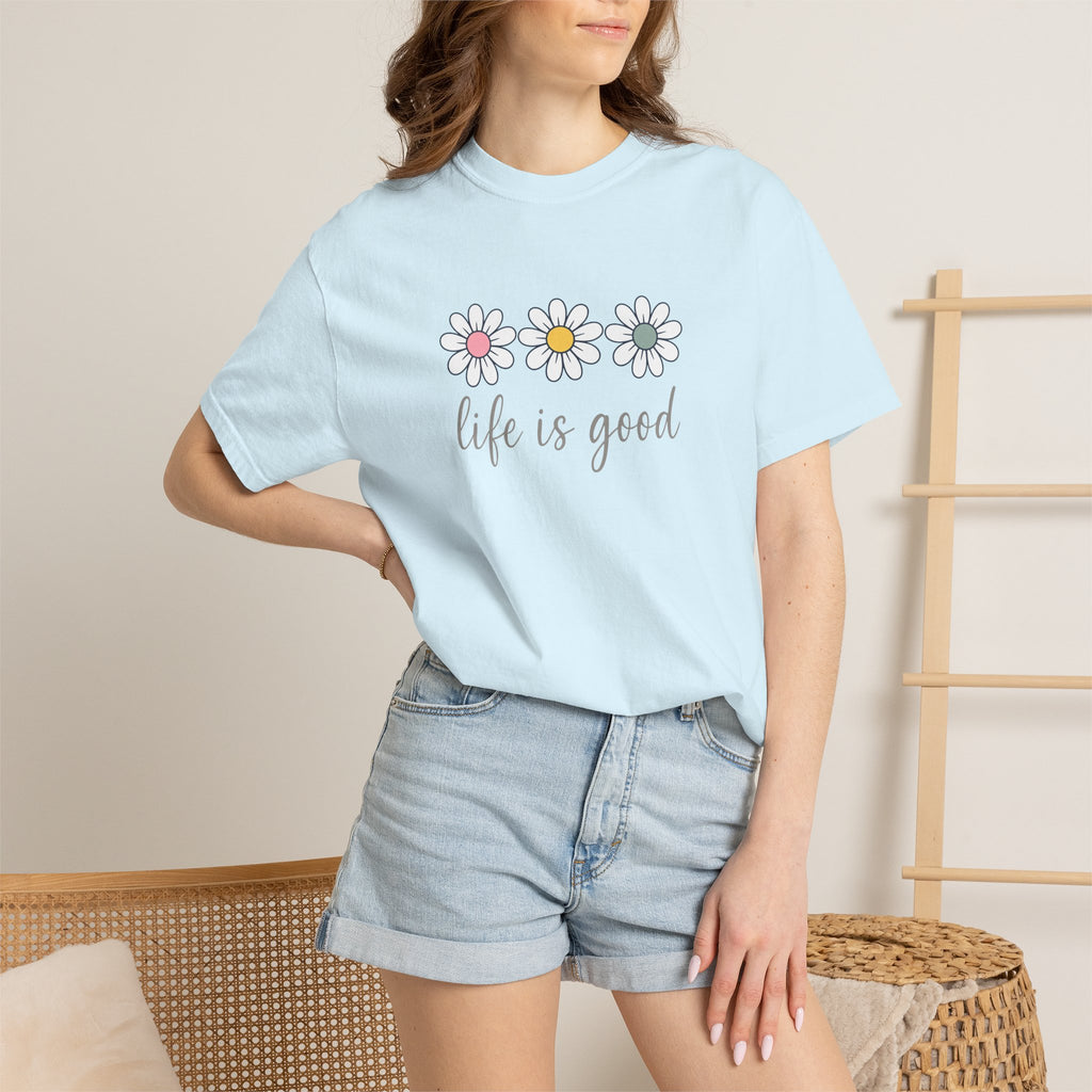 Life Is Good Daisy T-Shirt — Retro Floral Graphic Tee